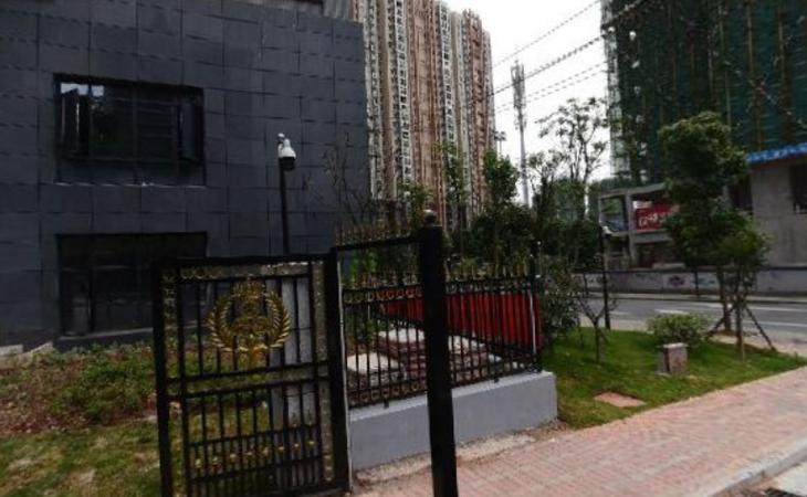 和庄二期地处芙蓉南路与木莲冲路交汇处西北