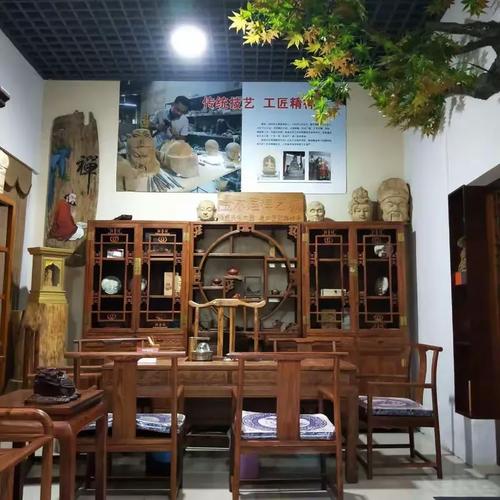 金木莲禅艺木雕工厂店
